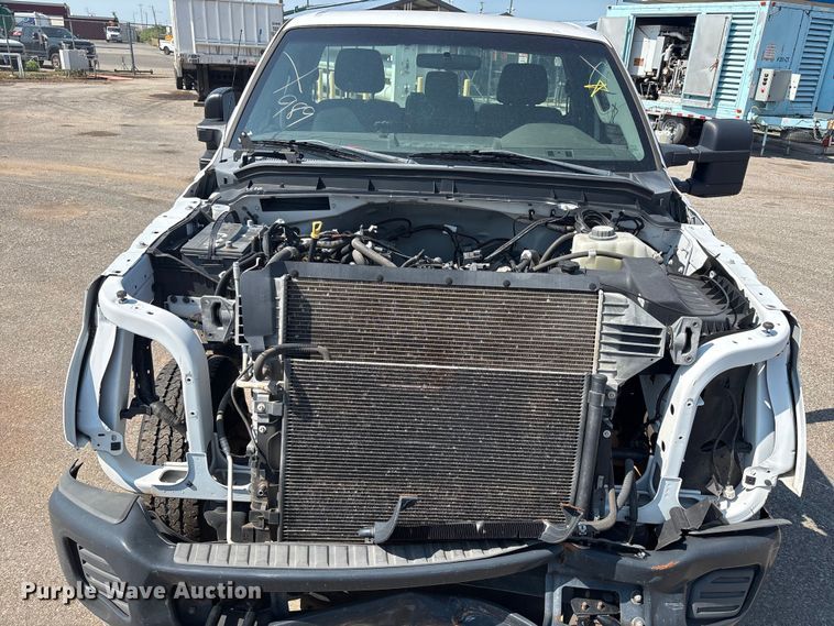 image for item EU4598 2012 Ford F250 Super Duty truck cab and chassis