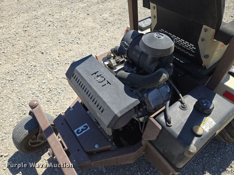 image for item EV1686 2016 Grasshopper 729BT6 ZTR lawn mower