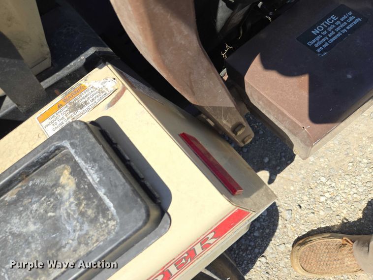 image for item EV1686 2016 Grasshopper 729BT6 ZTR lawn mower