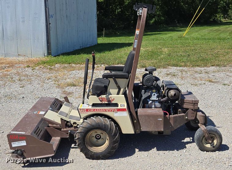image for item EV1687 2010 Grasshopper 729BT6 ZTR lawn mower
