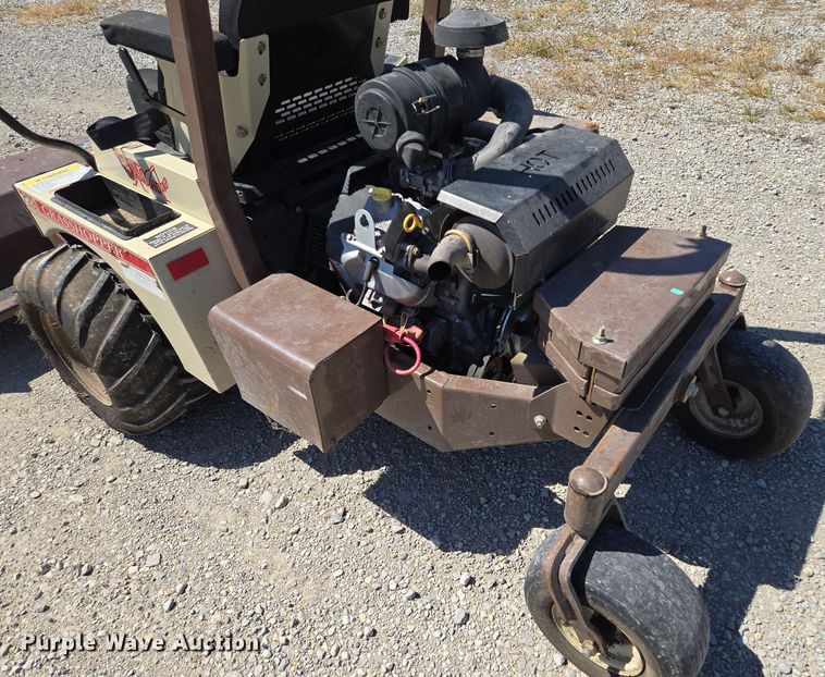 image for item EV1687 2010 Grasshopper 729BT6 ZTR lawn mower