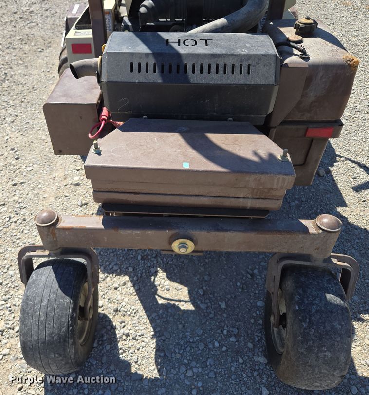 image for item EV1687 2010 Grasshopper 729BT6 ZTR lawn mower