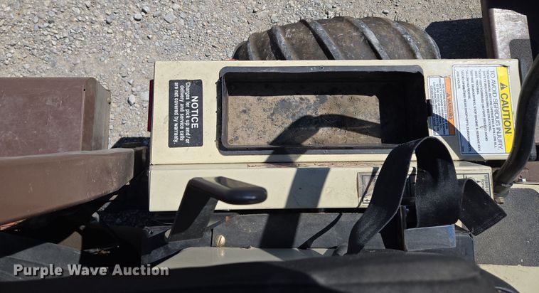 image for item EV1687 2010 Grasshopper 729BT6 ZTR lawn mower