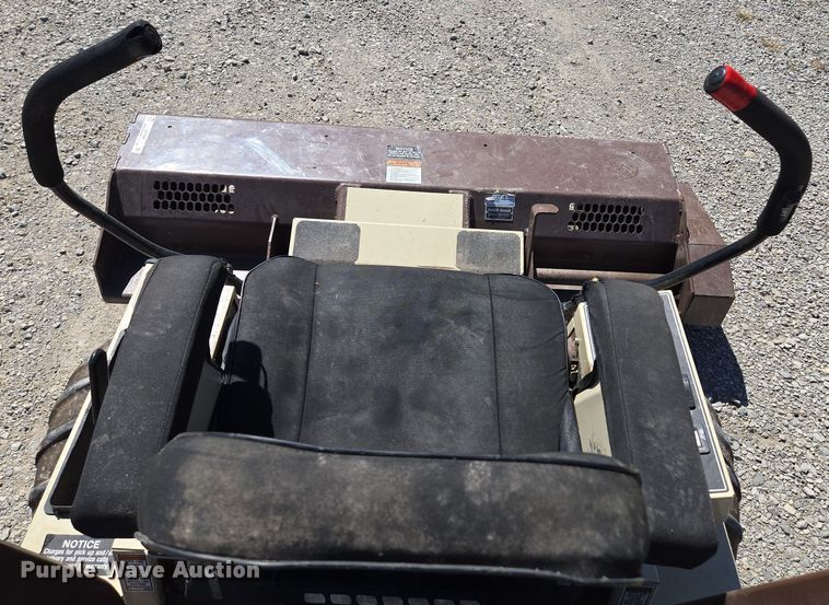 image for item EV1687 2010 Grasshopper 729BT6 ZTR lawn mower