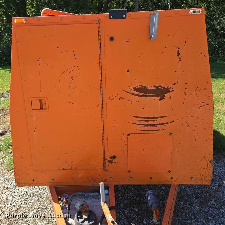 image for item EV1688 1992 Sewer Equipment Co. of America sewer jetter trailer