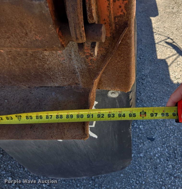 image for item EV1690 1987 Ford F700 dump truck