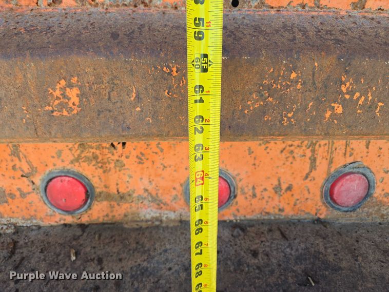 image for item EV1690 1987 Ford F700 dump truck