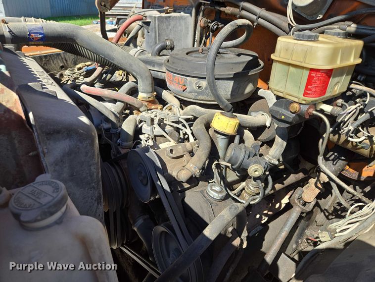 image for item EV1690 1987 Ford F700 dump truck