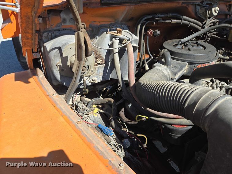 image for item EV1690 1987 Ford F700 dump truck