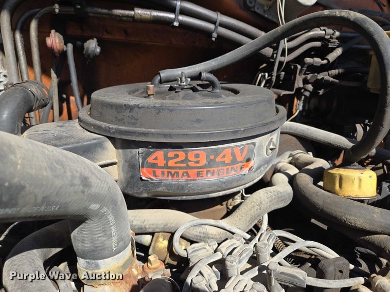 image for item EV1690 1987 Ford F700 dump truck