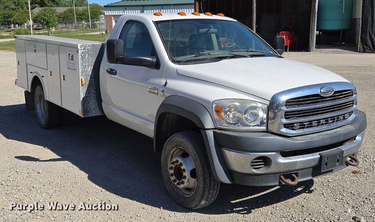 image for item EV1691 2008 Sterling 5500 utility / service truck