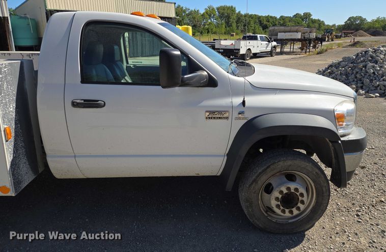 image for item EV1691 2008 Sterling 5500 utility / service truck