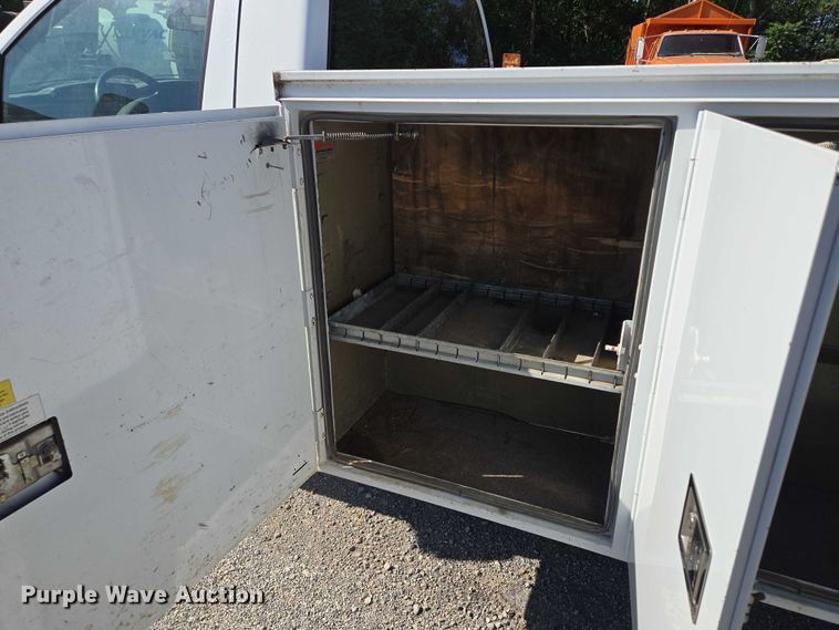 image for item EV1691 2008 Sterling 5500 utility / service truck