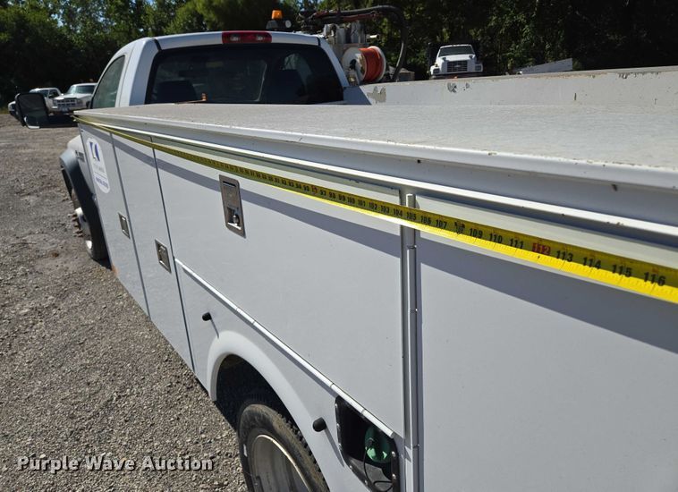 image for item EV1691 2008 Sterling 5500 utility / service truck