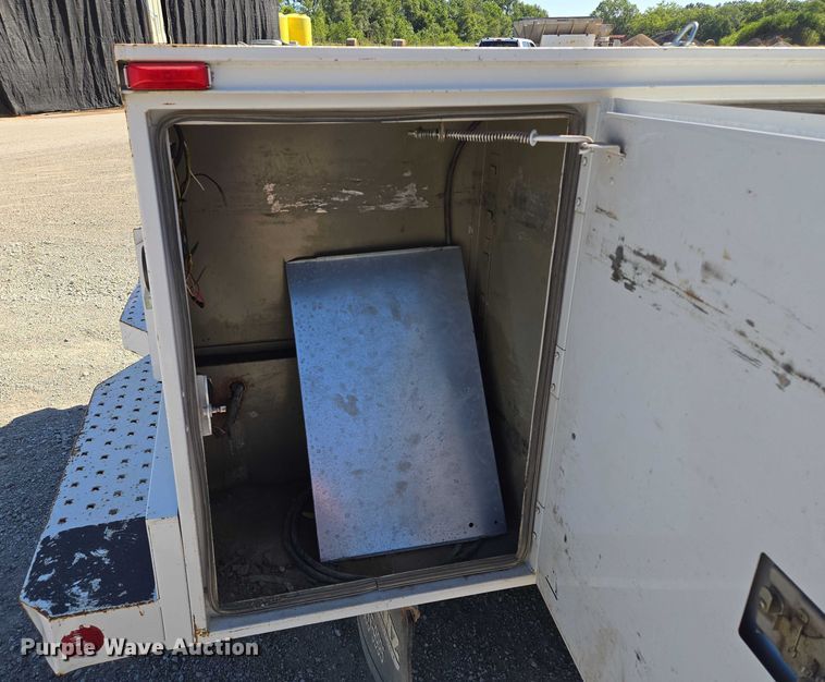 image for item EV1691 2008 Sterling 5500 utility / service truck