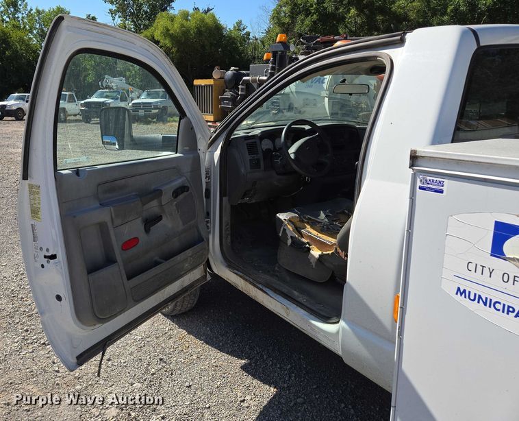 image for item EV1691 2008 Sterling 5500 utility / service truck