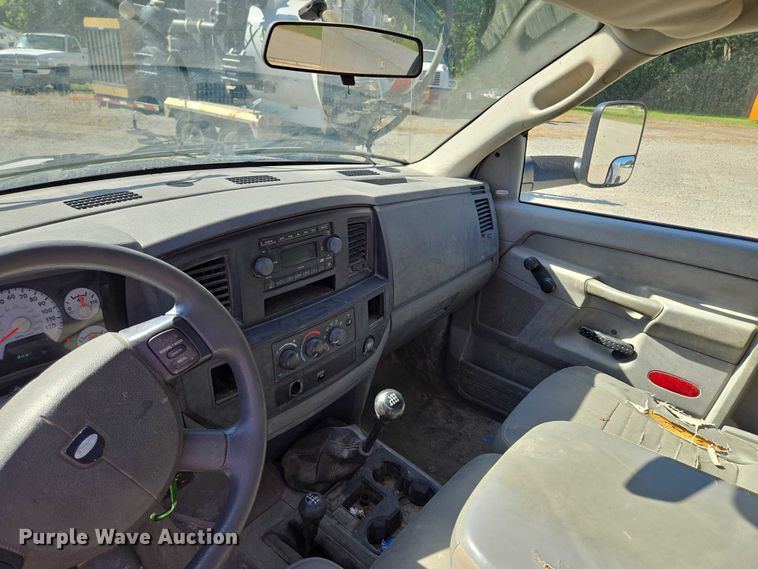 image for item EV1691 2008 Sterling 5500 utility / service truck