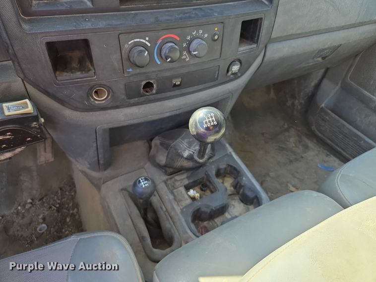 image for item EV1691 2008 Sterling 5500 utility / service truck