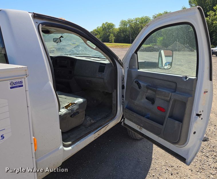 image for item EV1691 2008 Sterling 5500 utility / service truck