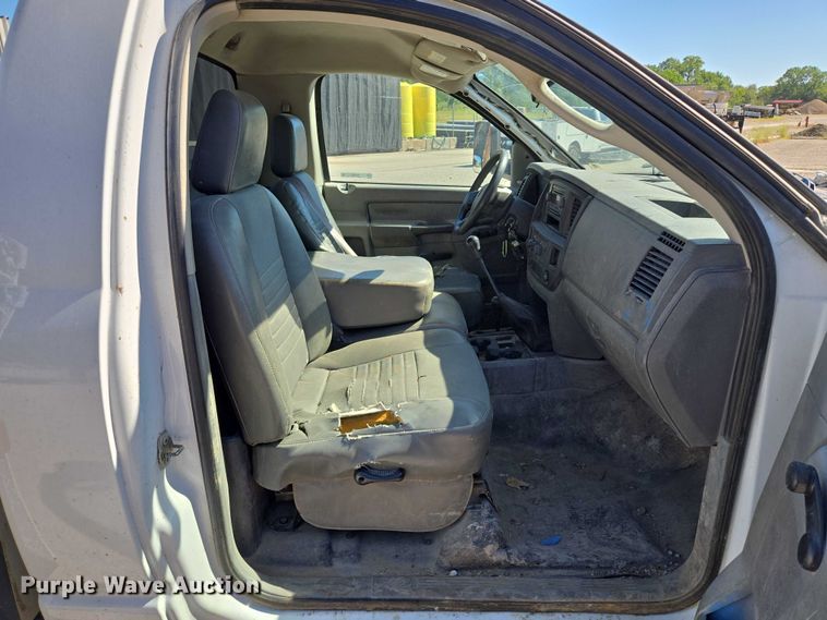 image for item EV1691 2008 Sterling 5500 utility / service truck