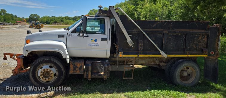 image for item EV1692 2000 Chevrolet C6500 dump truck