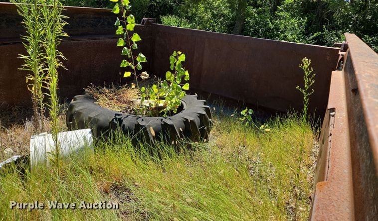 image for item EV1692 2000 Chevrolet C6500 dump truck