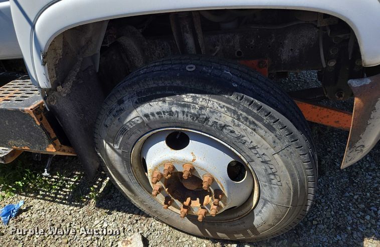 image for item EV1692 2000 Chevrolet C6500 dump truck