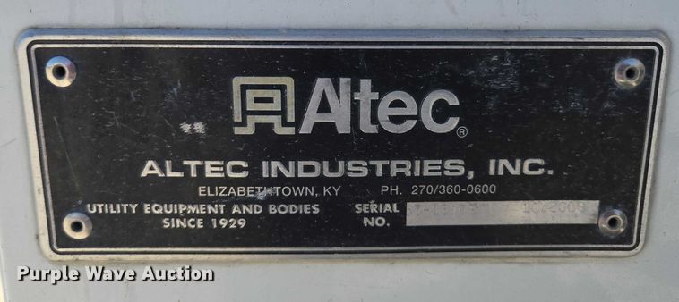 image for item EV1694 2001 Ford F550 Super Duty bucket truck