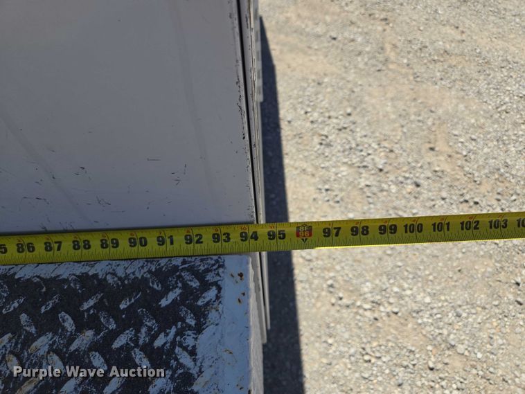 image for item EV1694 2001 Ford F550 Super Duty bucket truck