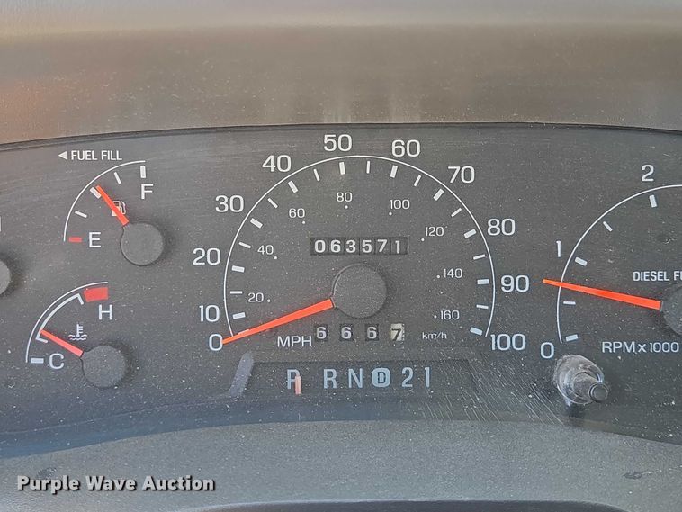 image for item EV1694 2001 Ford F550 Super Duty bucket truck