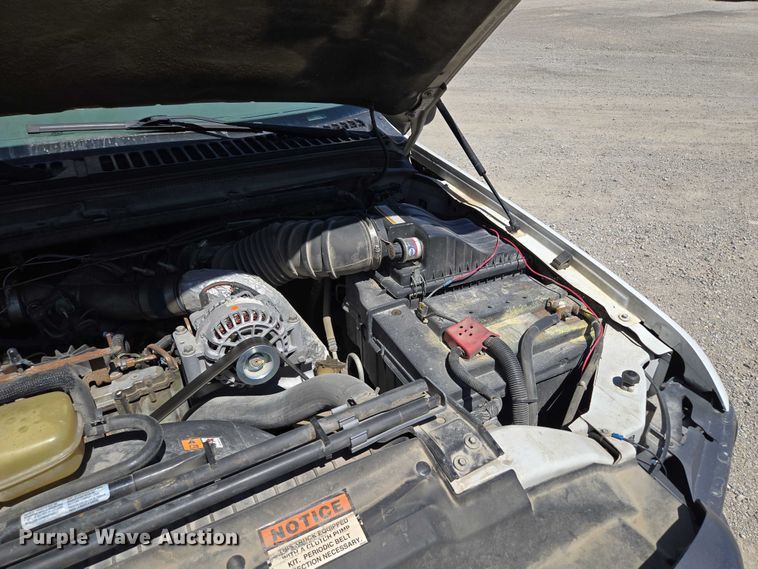 image for item EV1694 2001 Ford F550 Super Duty bucket truck