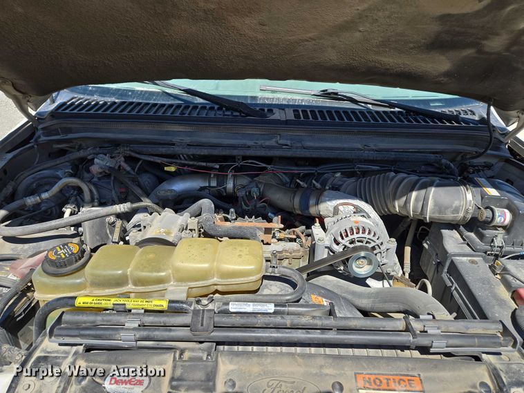 image for item EV1694 2001 Ford F550 Super Duty bucket truck