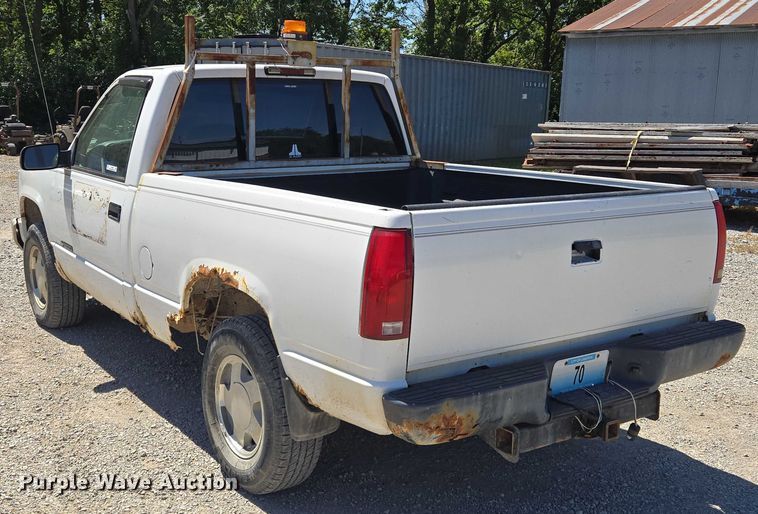 image for item EV1695 1998 Chevrolet K1500 pickup truck