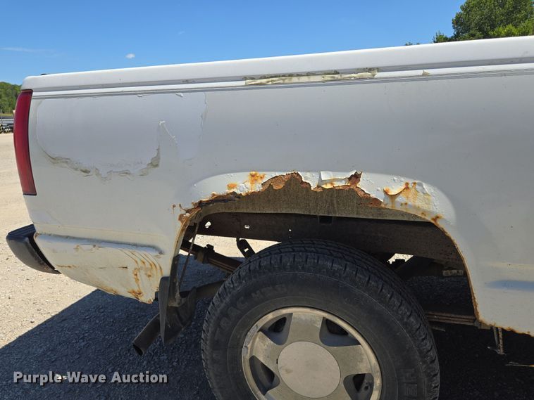 image for item EV1695 1998 Chevrolet K1500 pickup truck