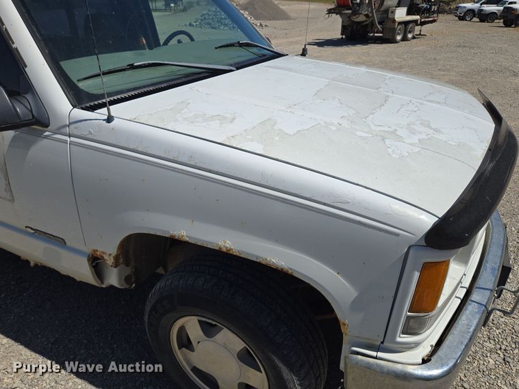 image for item EV1695 1998 Chevrolet K1500 pickup truck