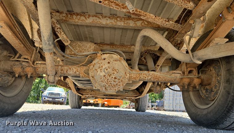 image for item EV1695 1998 Chevrolet K1500 pickup truck