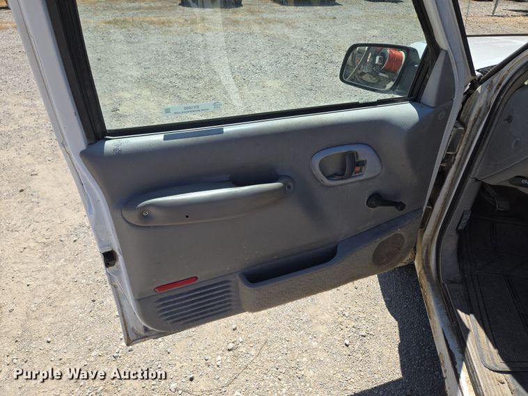 image for item EV1695 1998 Chevrolet K1500 pickup truck