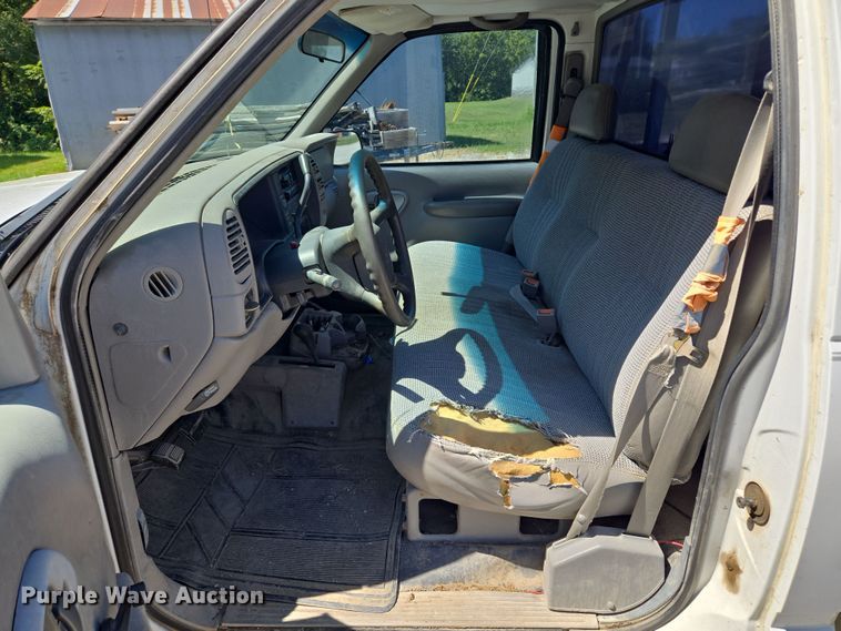 image for item EV1695 1998 Chevrolet K1500 pickup truck