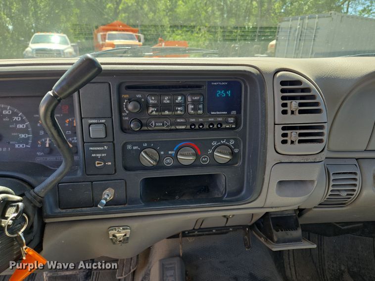 image for item EV1695 1998 Chevrolet K1500 pickup truck