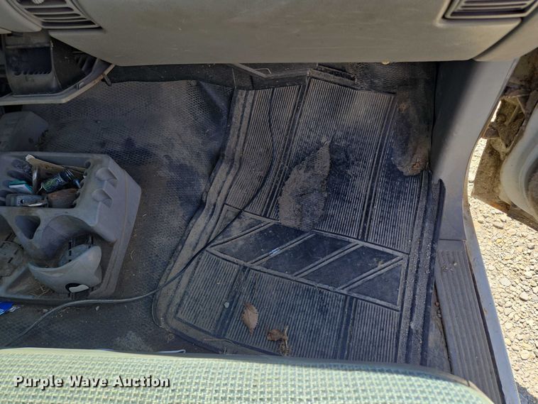 image for item EV1695 1998 Chevrolet K1500 pickup truck