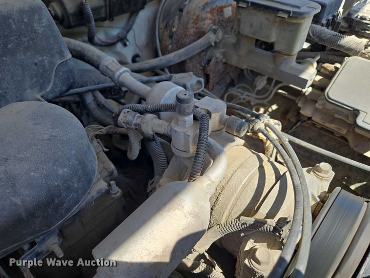 image for item EV1695 1998 Chevrolet K1500 pickup truck