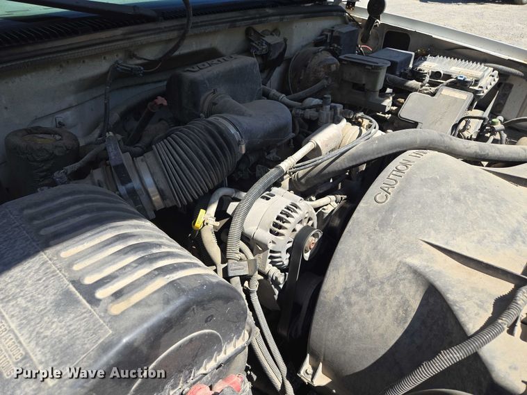 image for item EV1695 1998 Chevrolet K1500 pickup truck