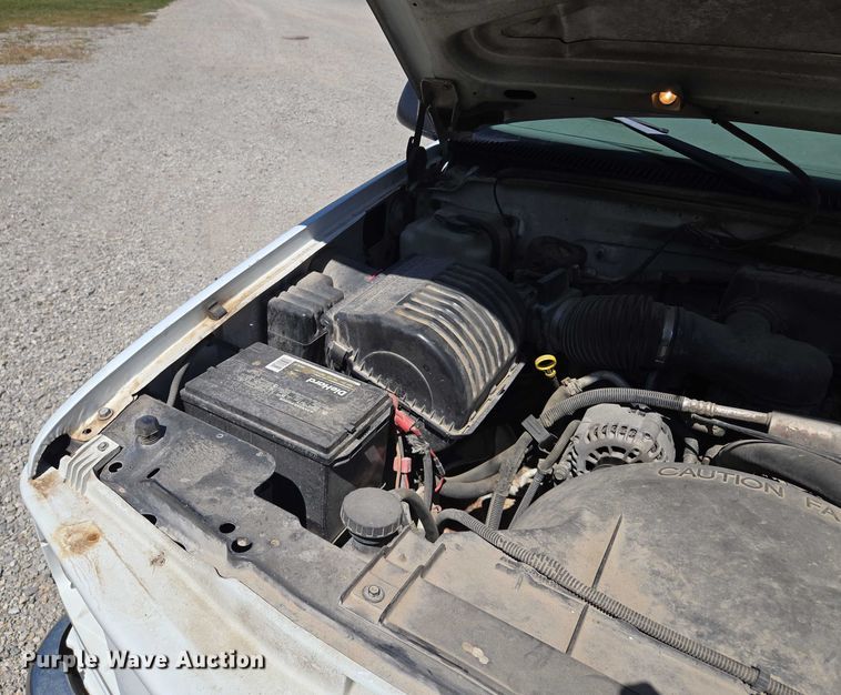 image for item EV1695 1998 Chevrolet K1500 pickup truck