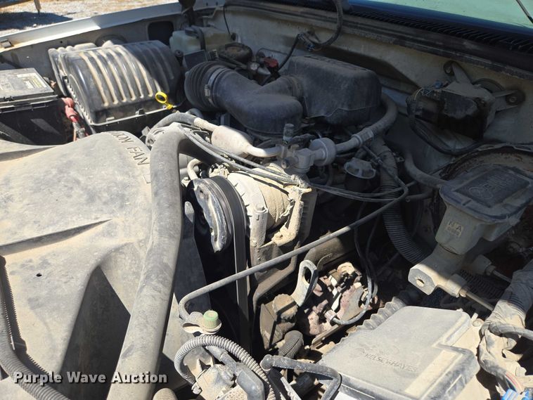 image for item EV1695 1998 Chevrolet K1500 pickup truck