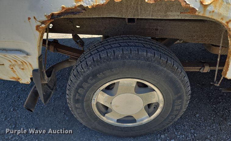 image for item EV1695 1998 Chevrolet K1500 pickup truck