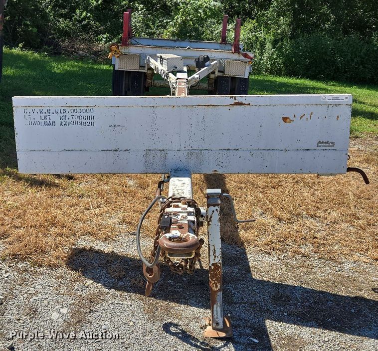 image for item EV1697 1999 Brindle pole trailer