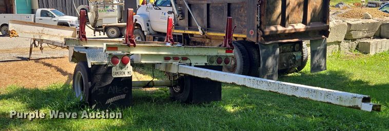 image for item EV1697 1999 Brindle pole trailer