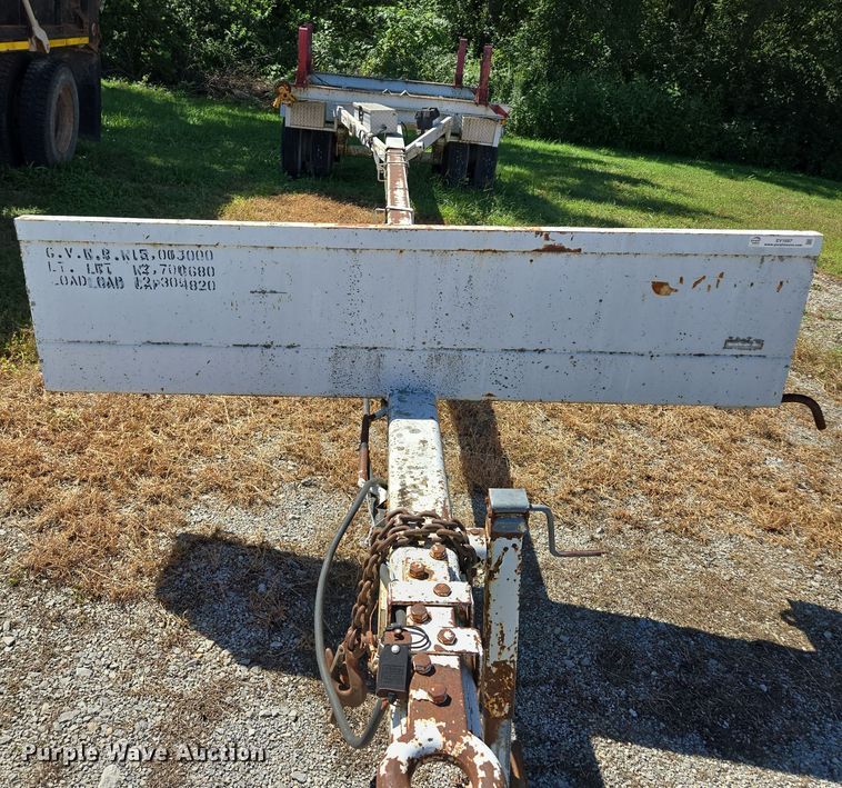 image for item EV1697 1999 Brindle pole trailer