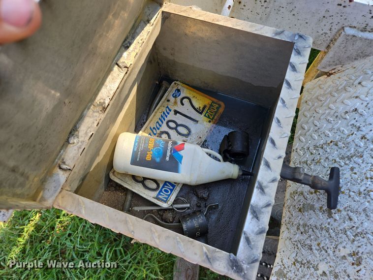 image for item EV1697 1999 Brindle pole trailer