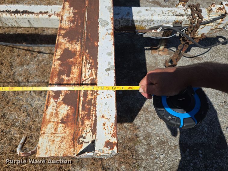 image for item EV1697 1999 Brindle pole trailer